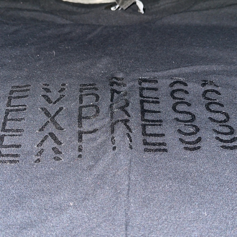 express tee - Picture 2 of 3
